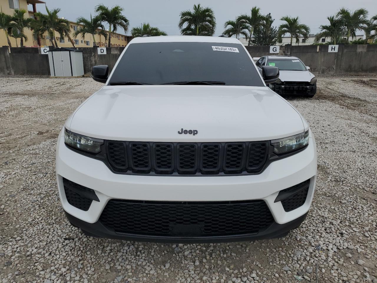 2024 JEEP GRAND CHER - Image 5