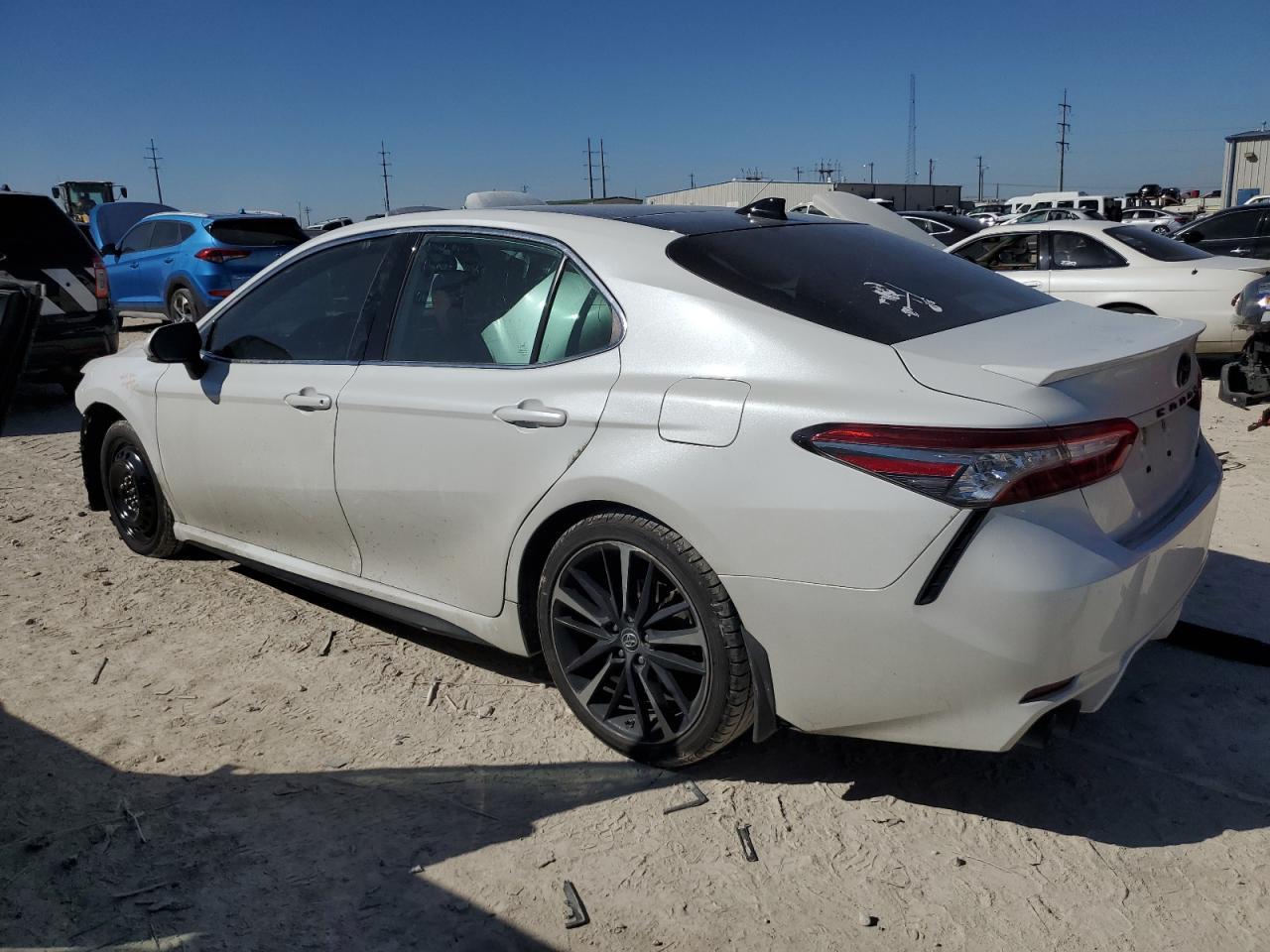 2019 TOYOTA CAMRY XSE - Фото 2