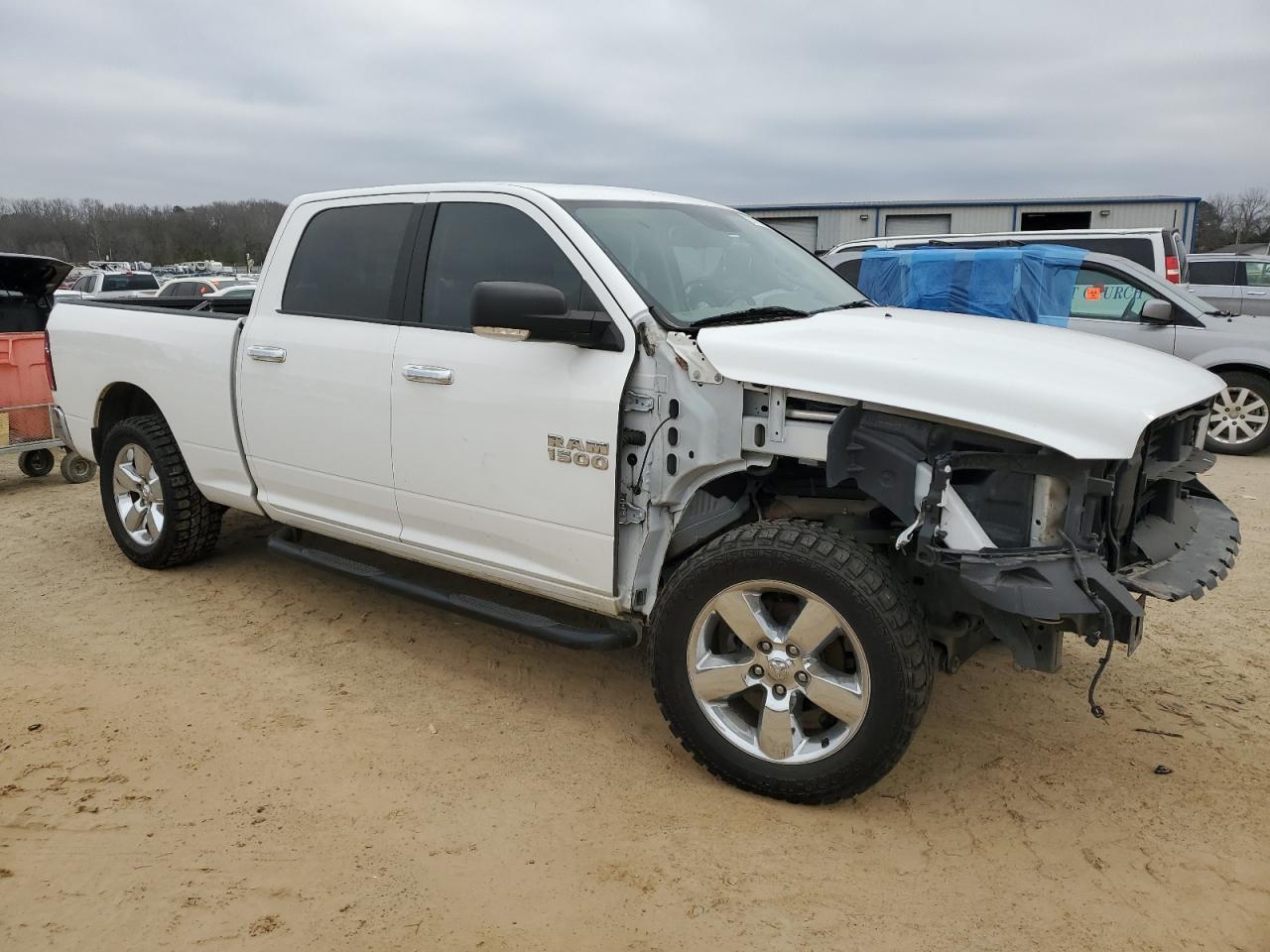 2017 RAM 1500 SLT - Image 4