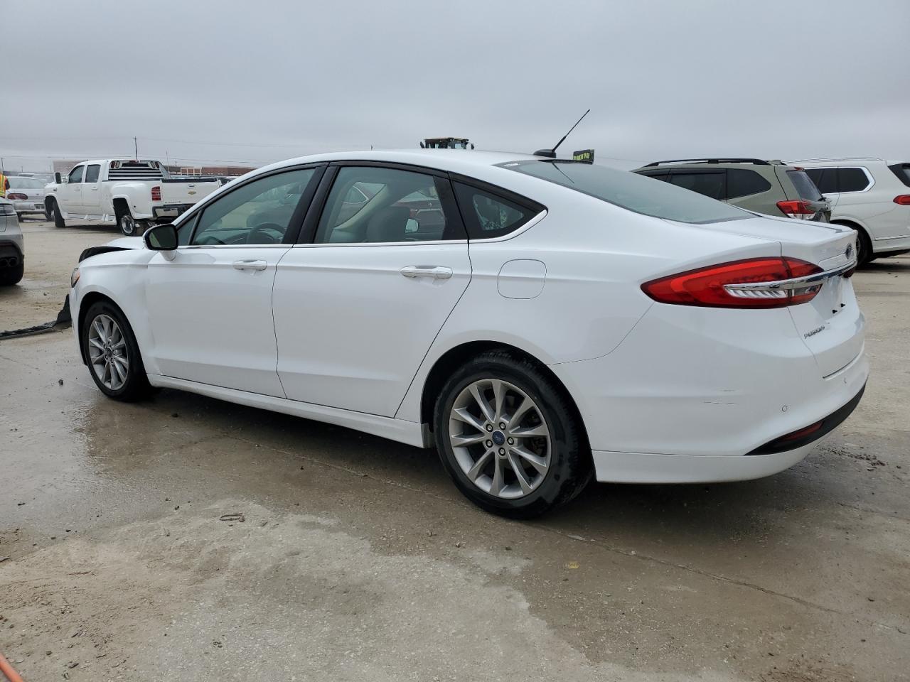 2017 FORD FUSION SE - Фото 2