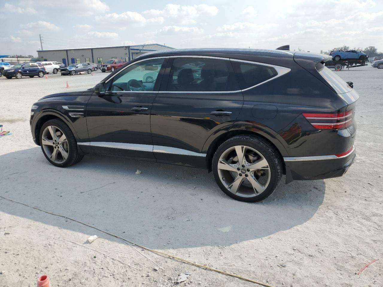 2021 GENESIS GV80 BASE - Фото 2