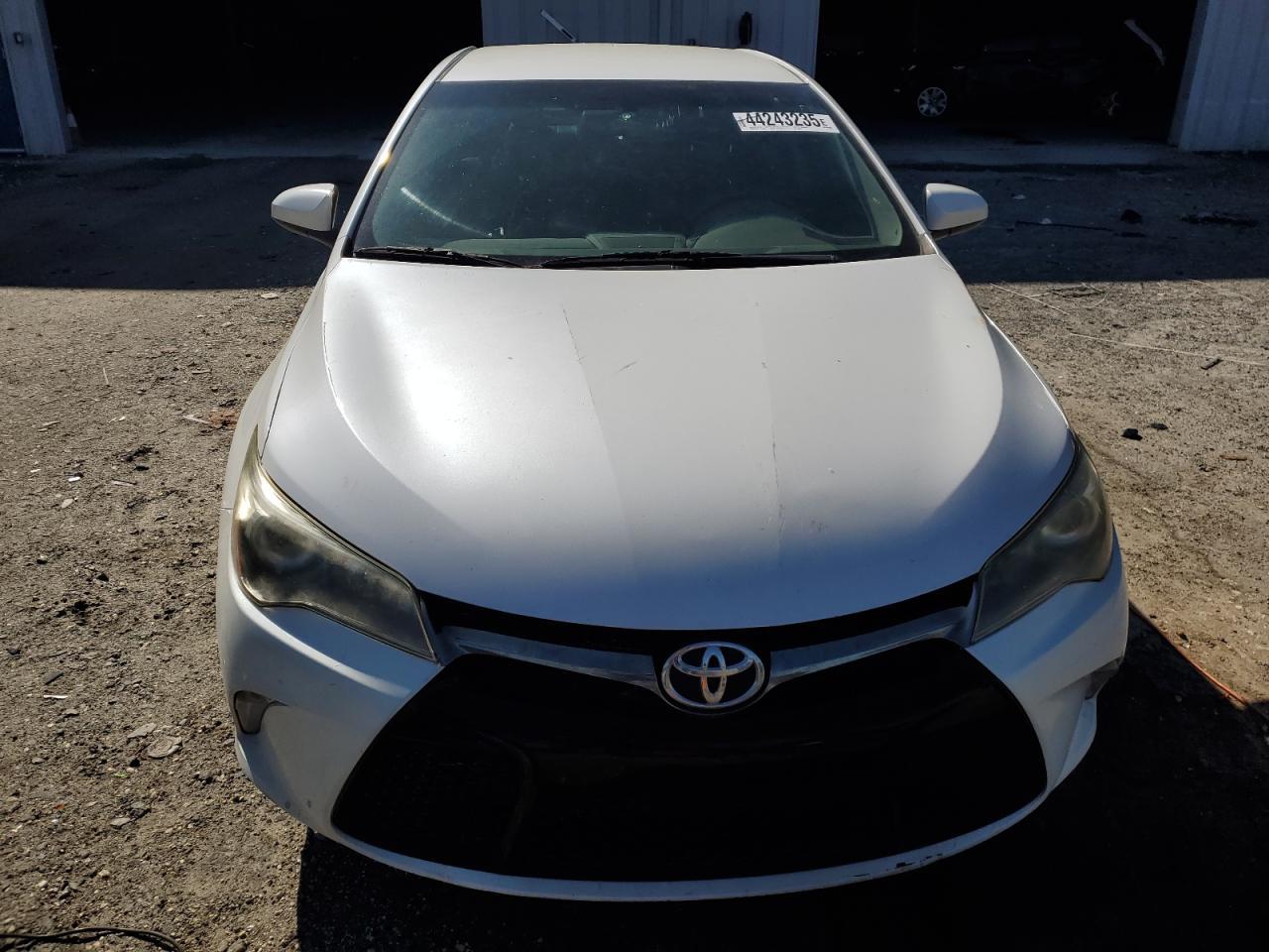 2017 TOYOTA CAMRY LE - Фото 5