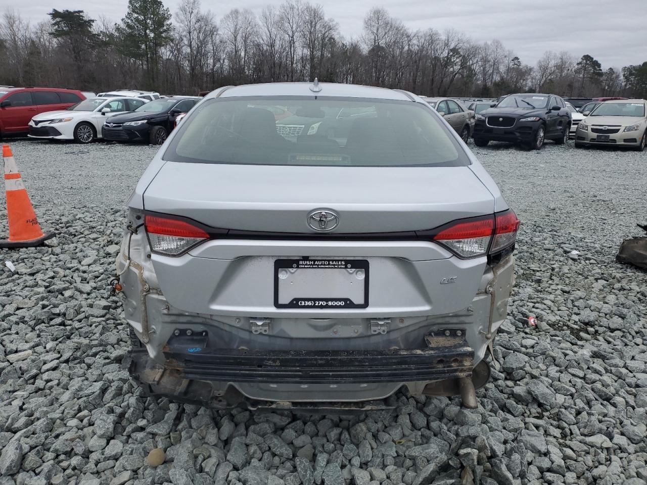 2020 TOYOTA COROLLA LE - Фото 6