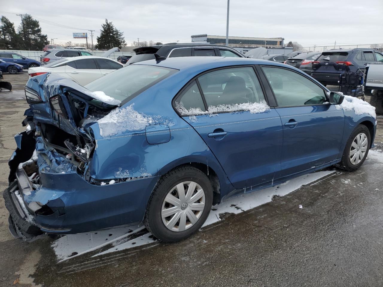 2016 VOLKSWAGEN JETTA S - Image 3