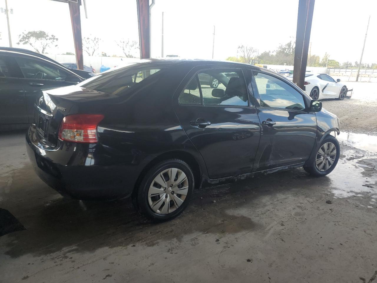 2012 TOYOTA YARIS - Фото 3