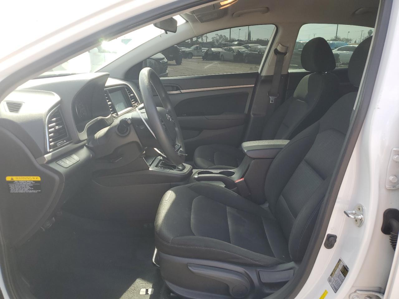 2018 HYUNDAI ELANTRA SE - Фото 7