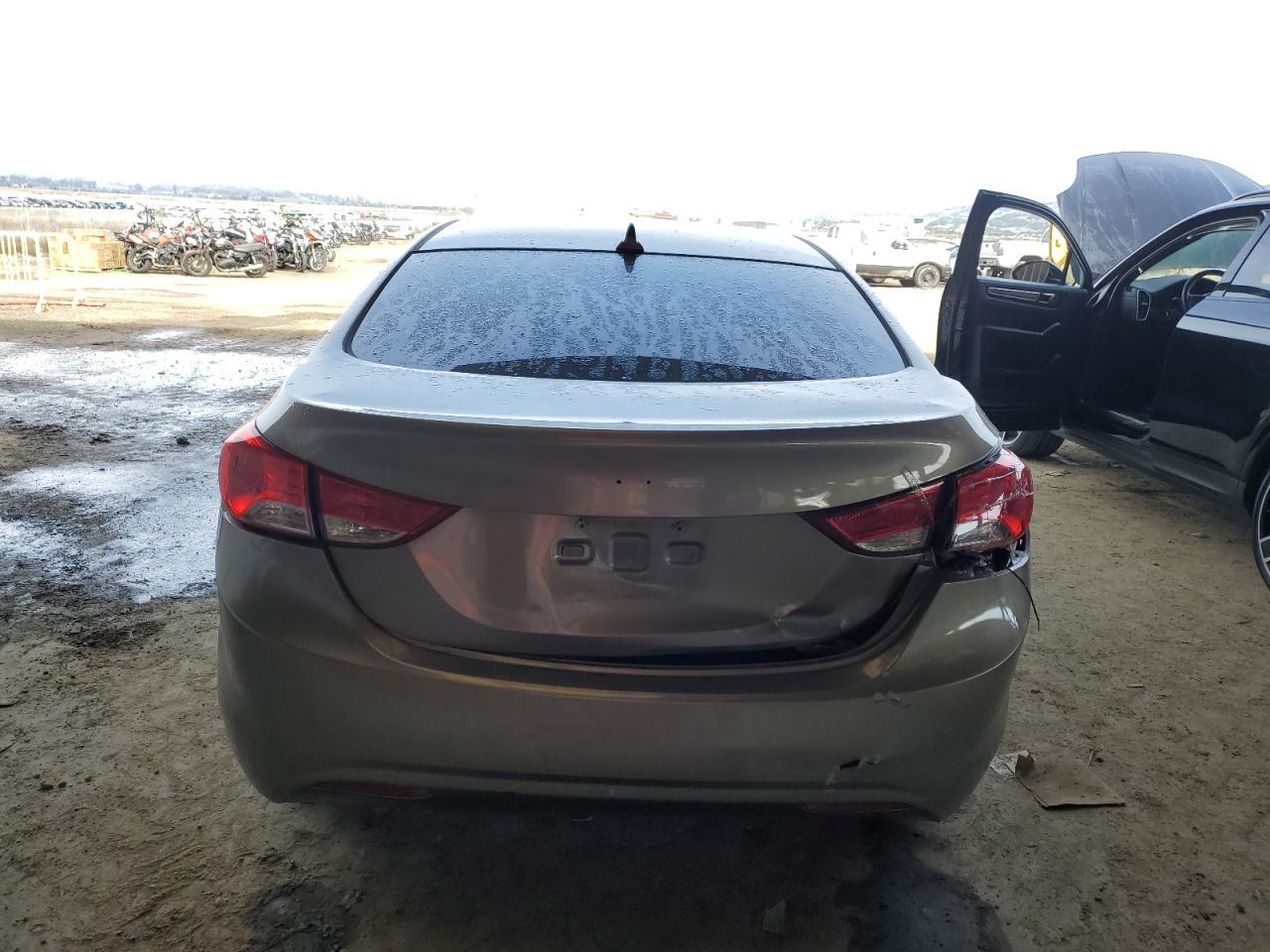 2013 HYUNDAI ELANTRA GL - Image 6