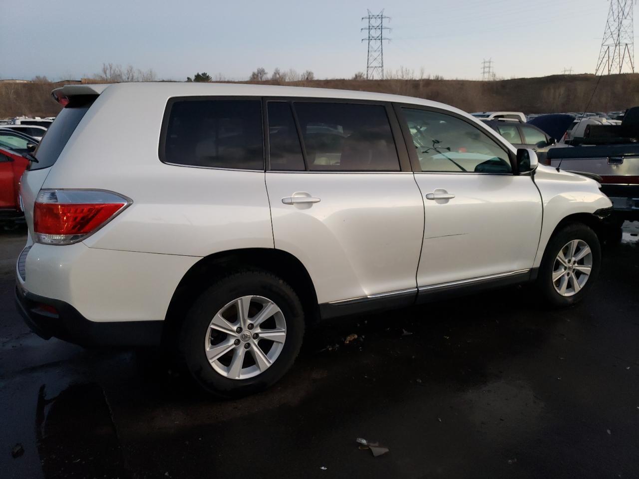 2012 TOYOTA HIGHLANDER - Image 3