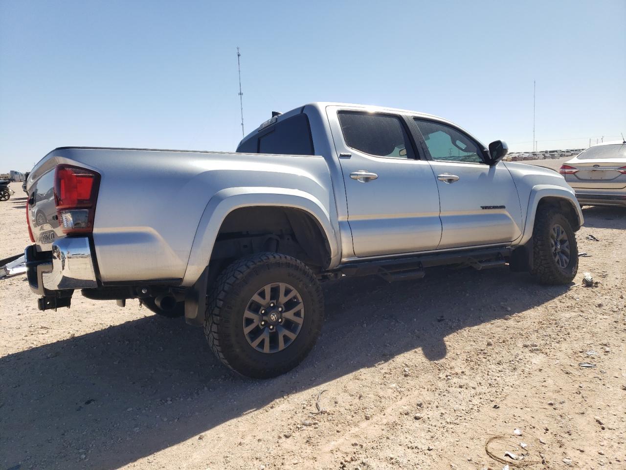 2023 TOYOTA TACOMA DOU - Фото 3