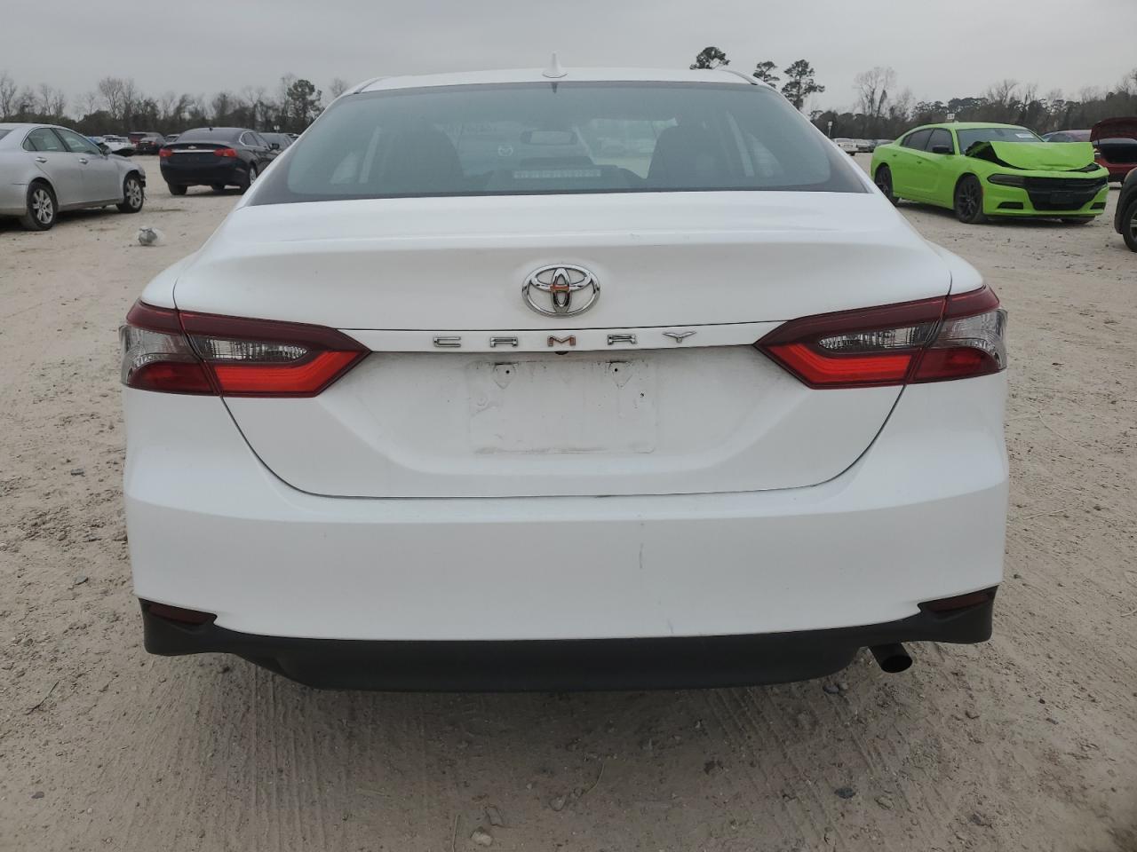2023 TOYOTA CAMRY LE - Фото 6