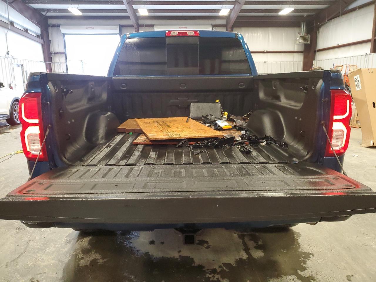 2017 CHEVROLET SILVERADO - Фото 6