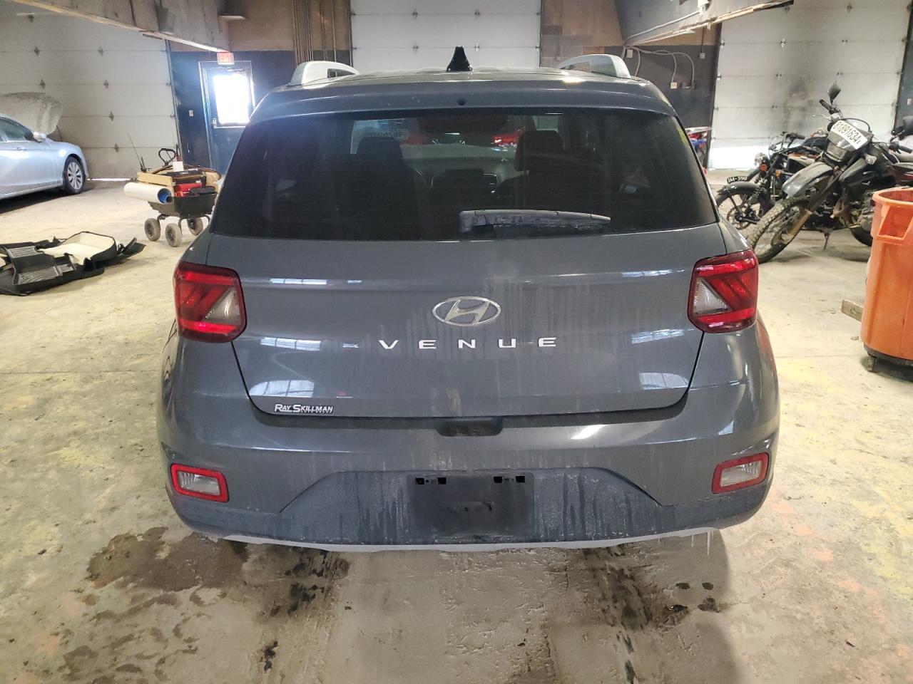 2020 HYUNDAI VENUE SEL - Фото 6