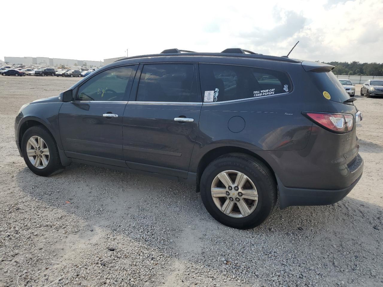 2014 CHEVROLET TRAVERSE L - Image 2