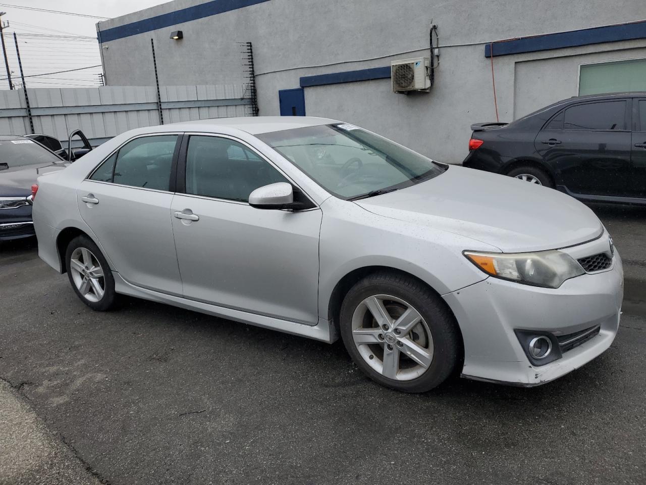2014 TOYOTA CAMRY L - Фото 4