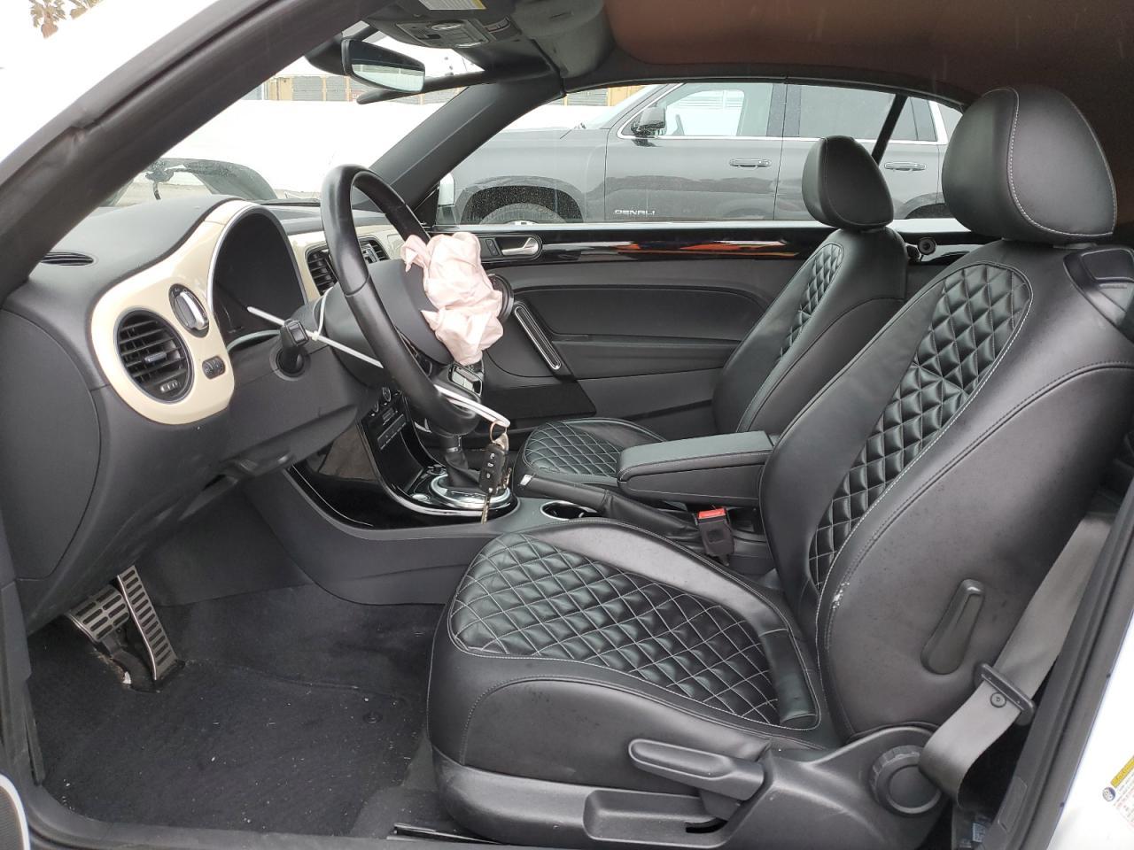 2019 VOLKSWAGEN BEETLE S - Image 7