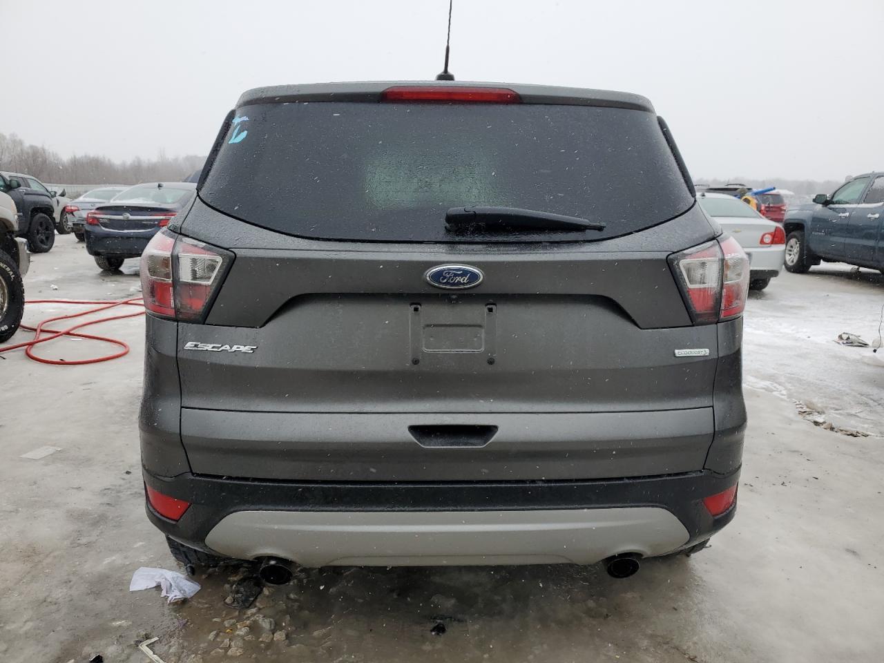 2017 FORD ESCAPE SE - Фото 6