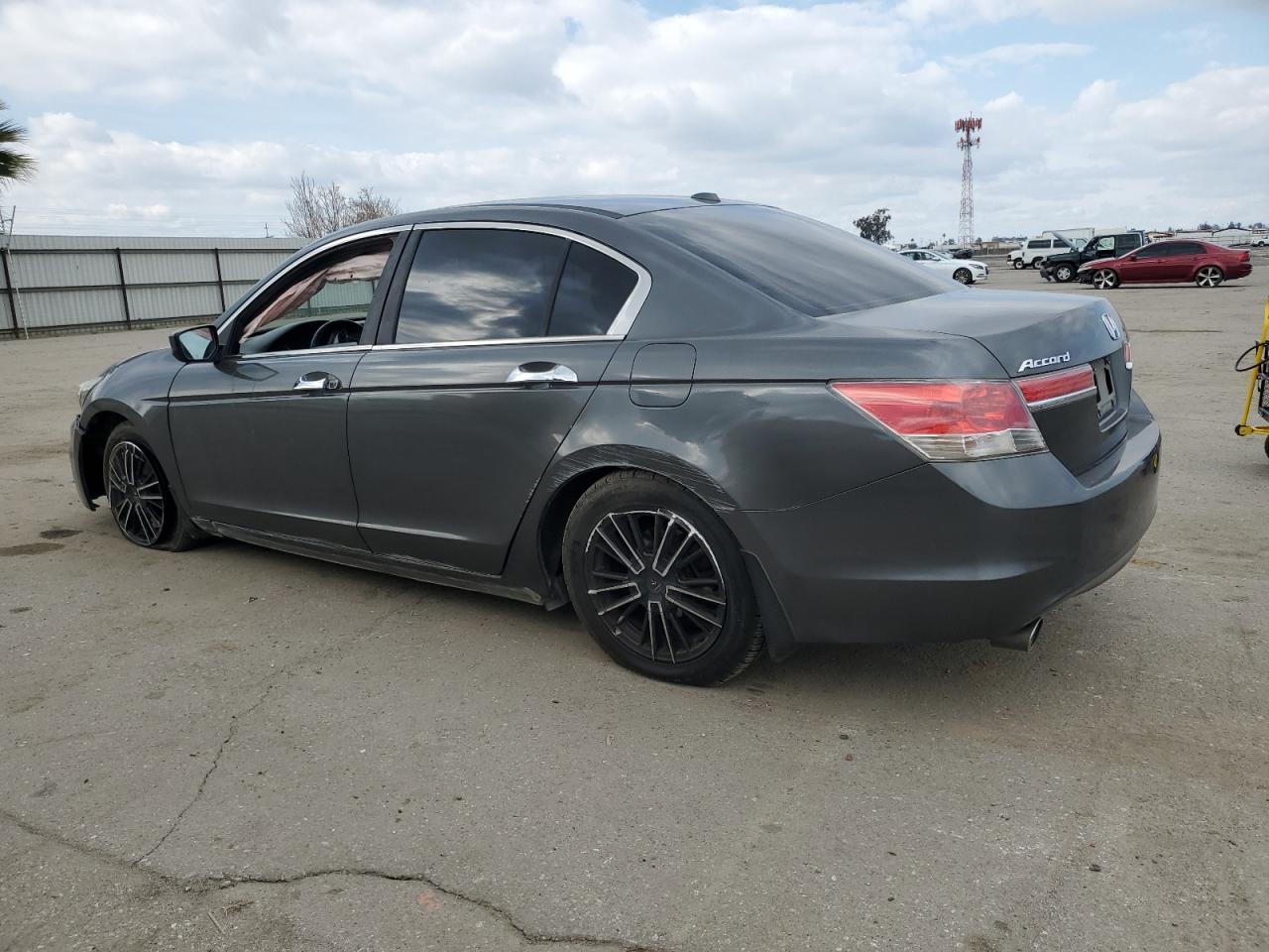 2012 HONDA ACCORD EXL - Image 2