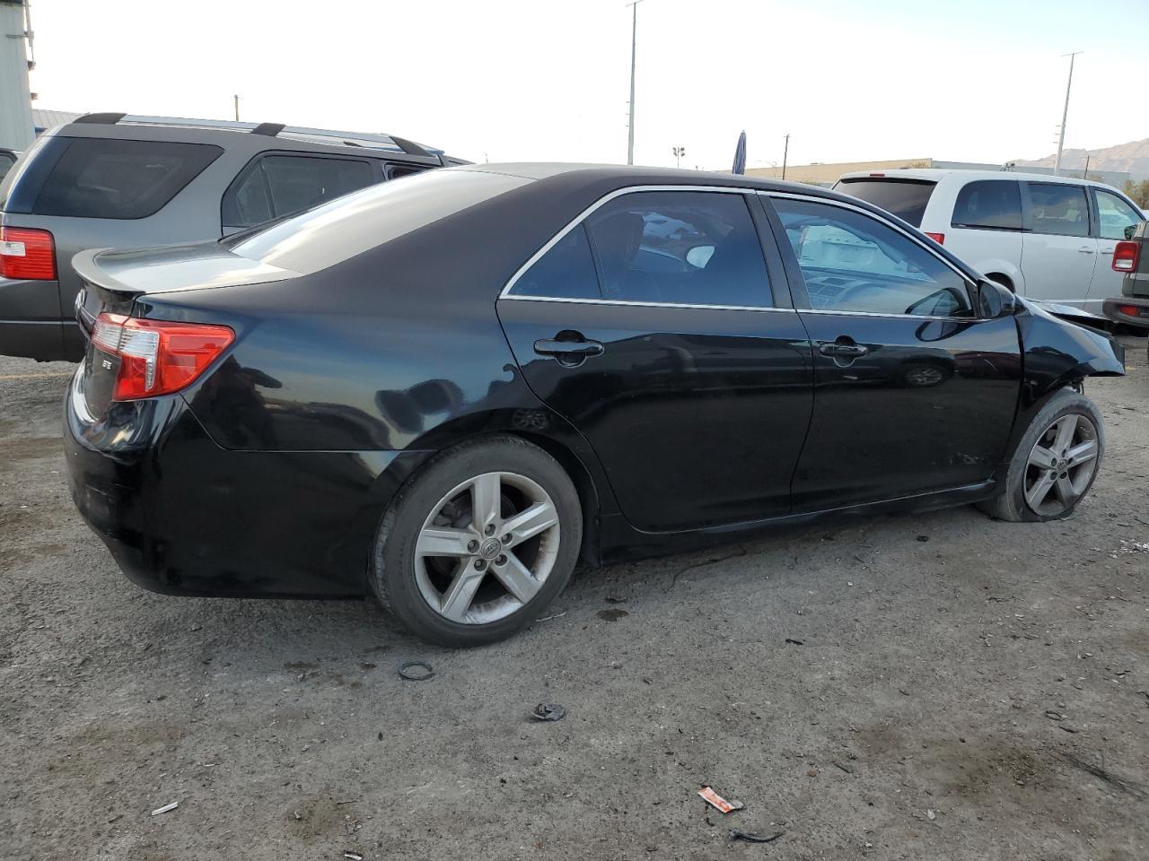 2014 TOYOTA CAMRY L - Image 3