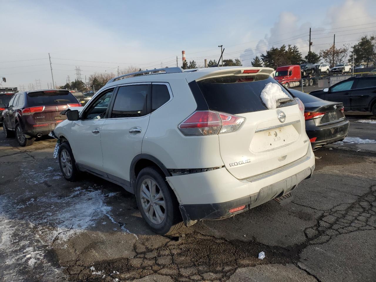 2015 NISSAN ROGUE S - Фото 2