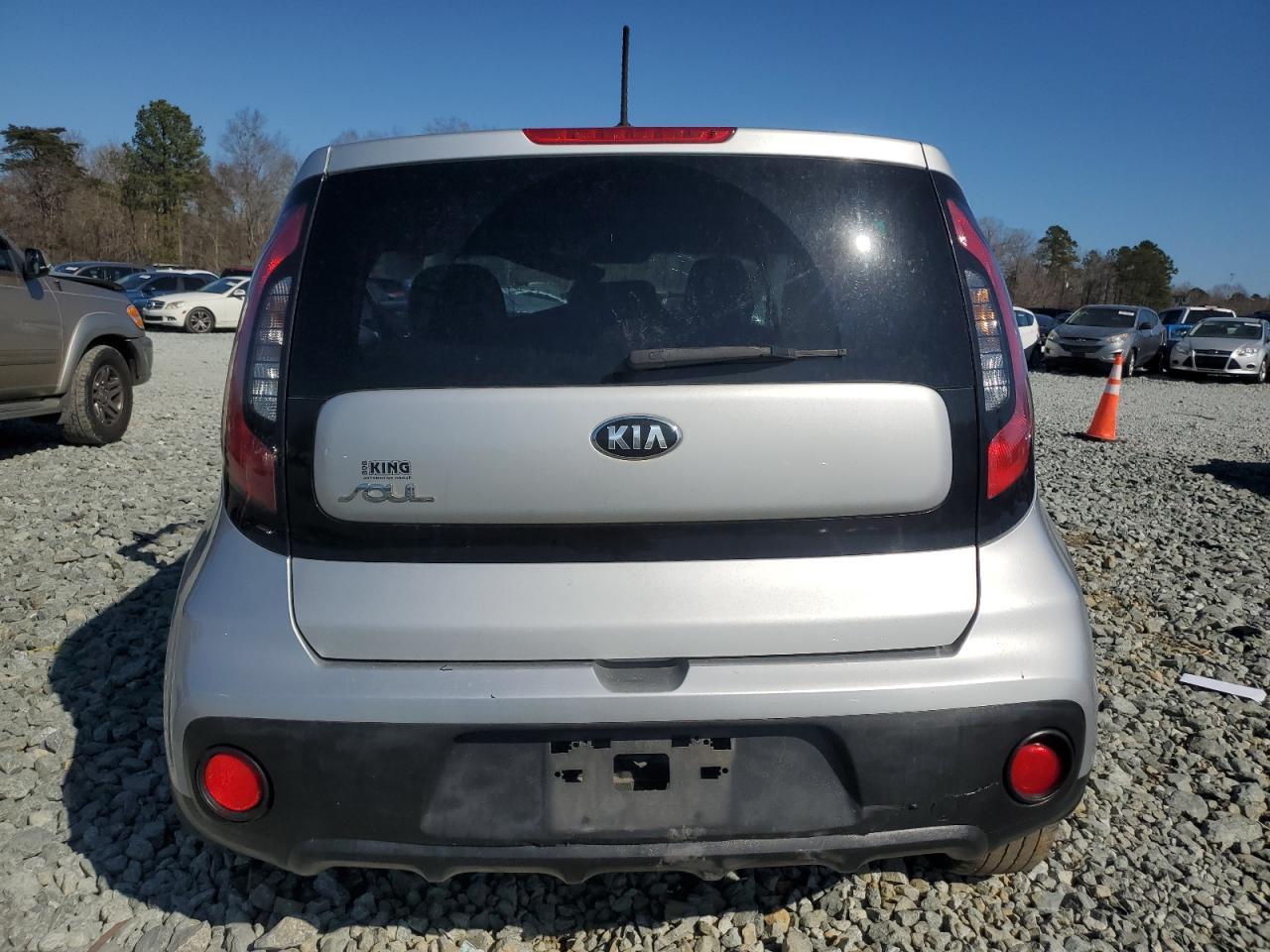 2017 KIA SOUL - Image 6