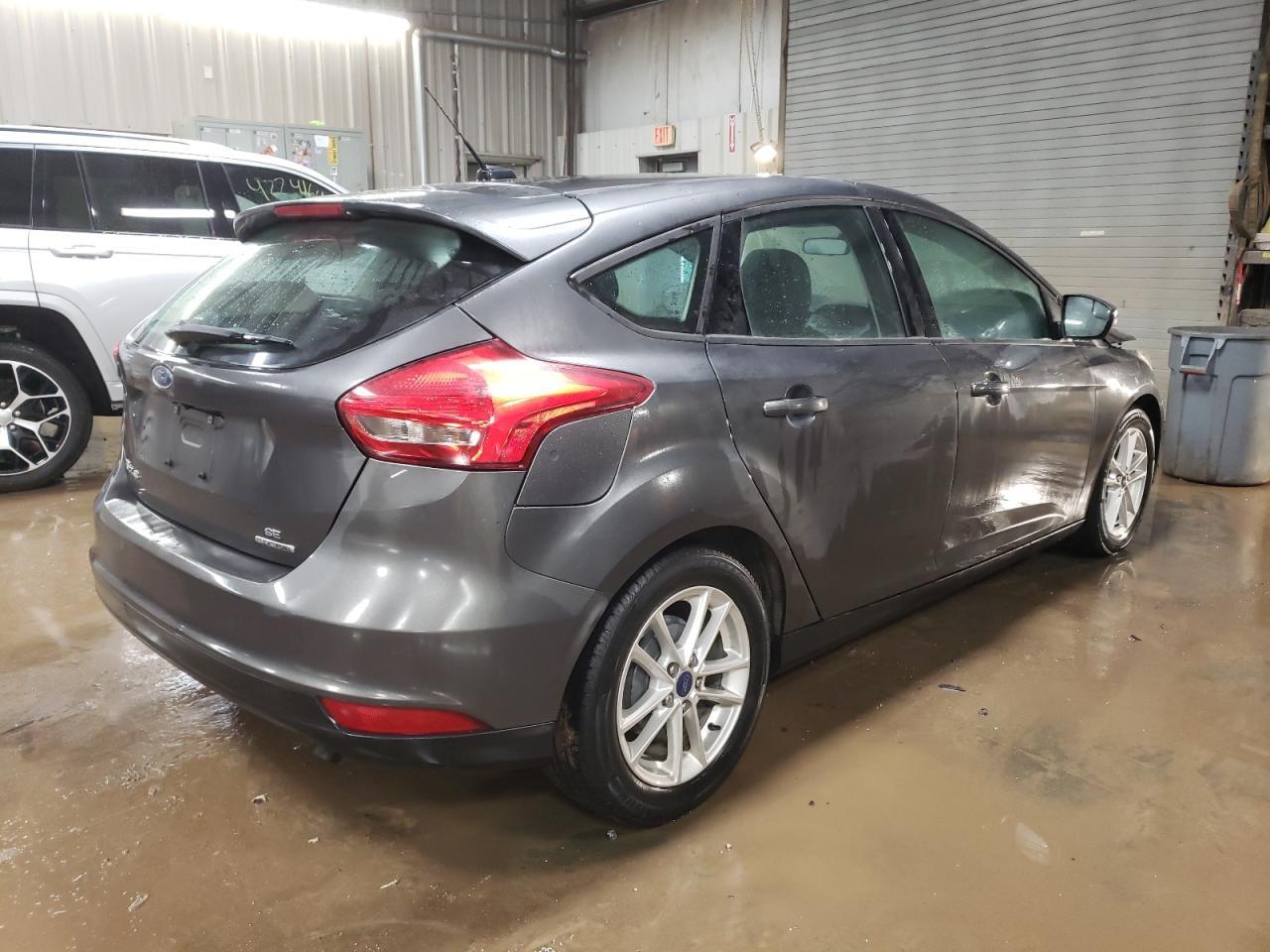 2016 FORD FOCUS SE - Image 3