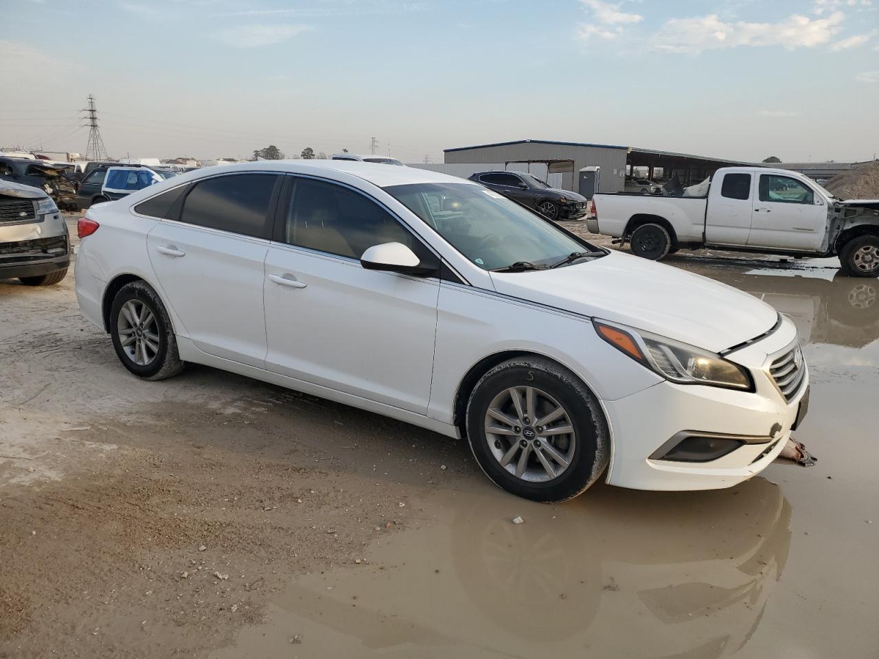 2017 HYUNDAI SONATA SE - Фото 4