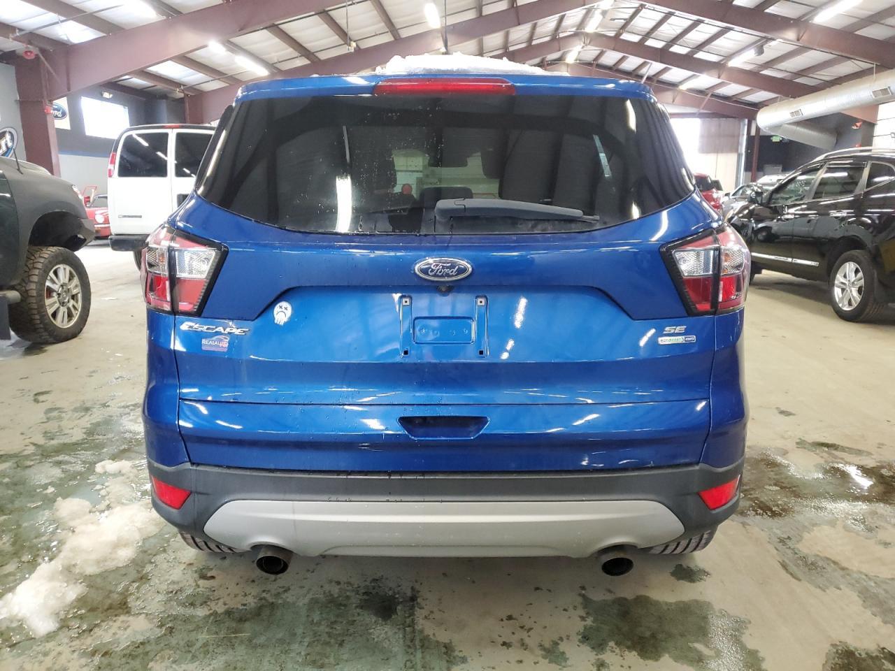 2017 FORD ESCAPE SE - Image 6