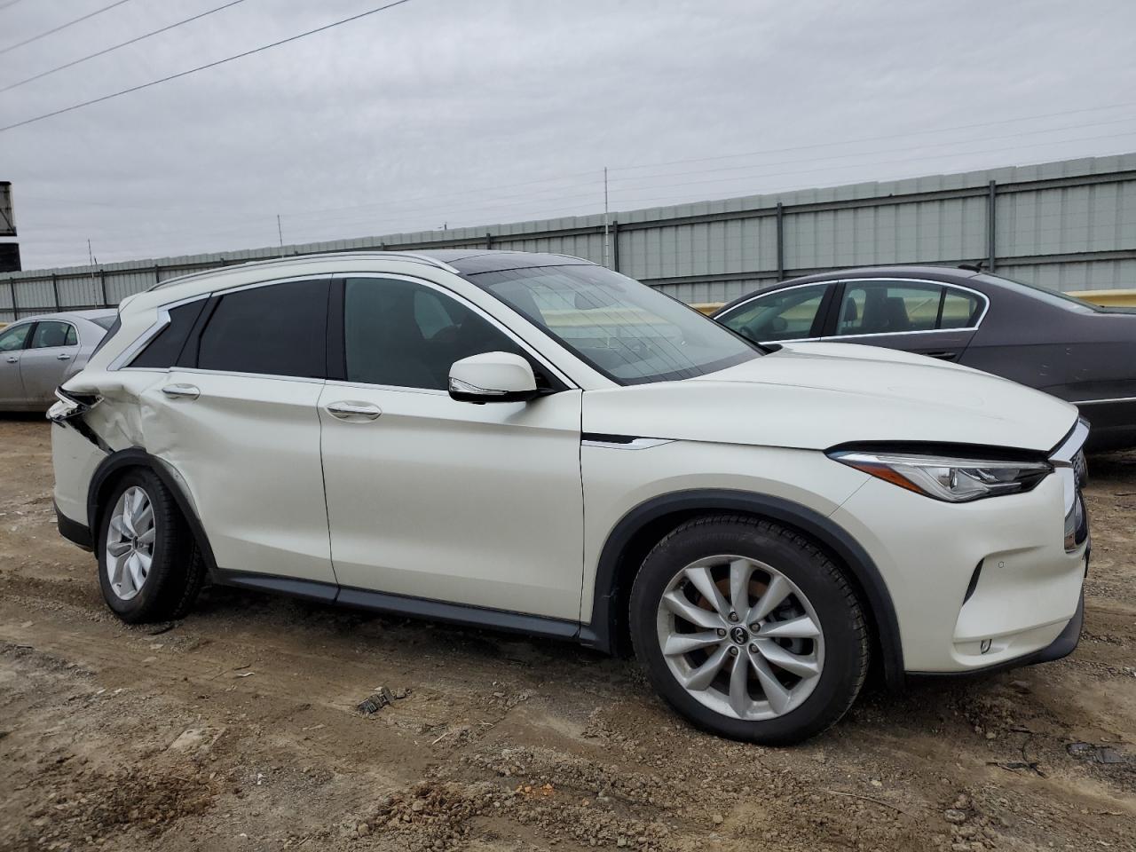 2019 INFINITI QX50 ESSEN - Image 4