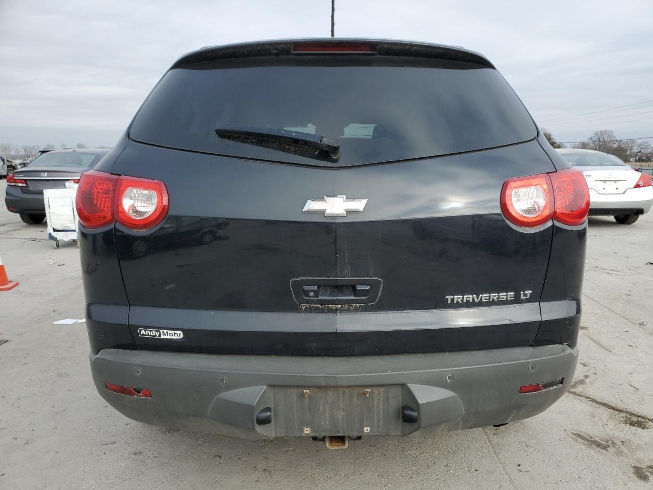 2012 CHEVROLET TRAVERSE L - Фото 6