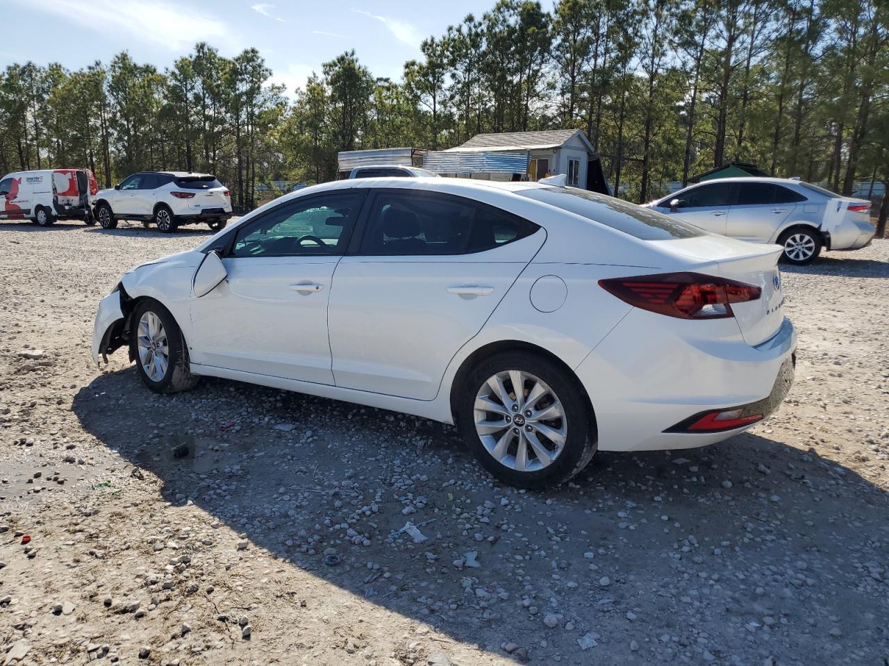 2019 HYUNDAI ELANTRA SE - Фото 2