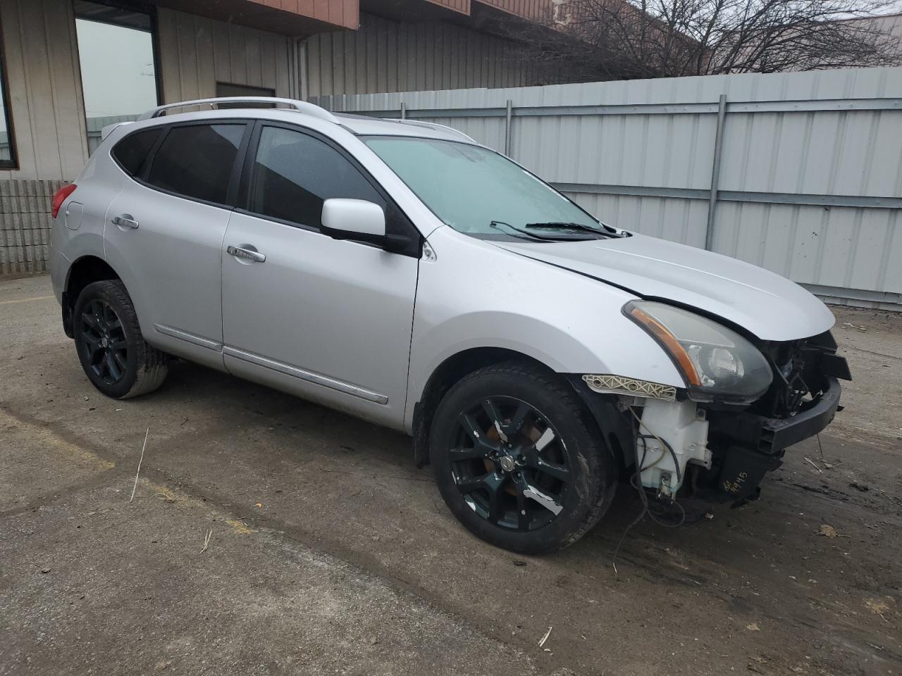 2013 NISSAN ROGUE S - Image 4