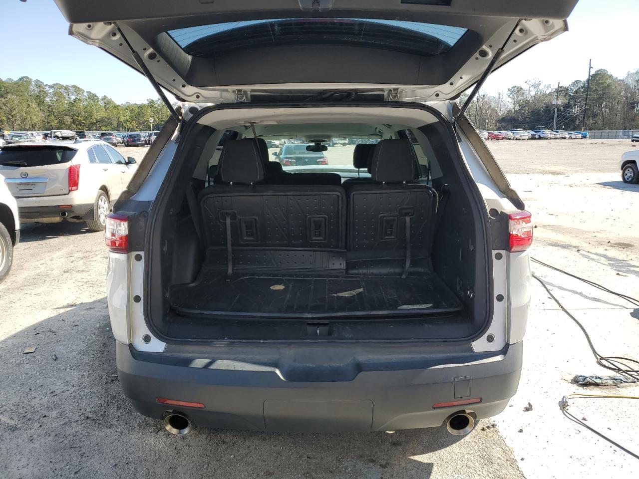 2020 CHEVROLET TRAVERSE L - Image 6