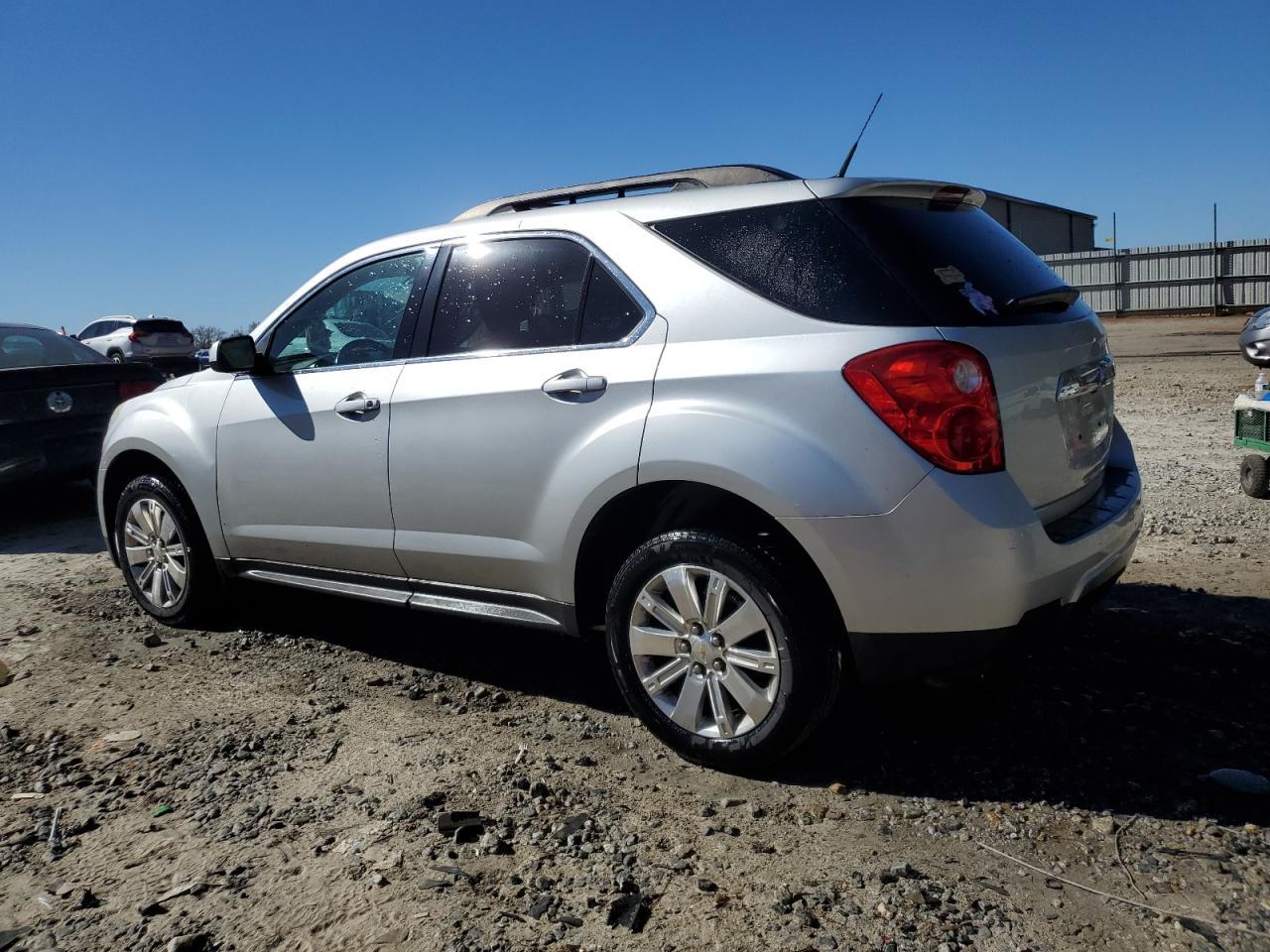 2011 CHEVROLET EQUINOX LT - Фото 2