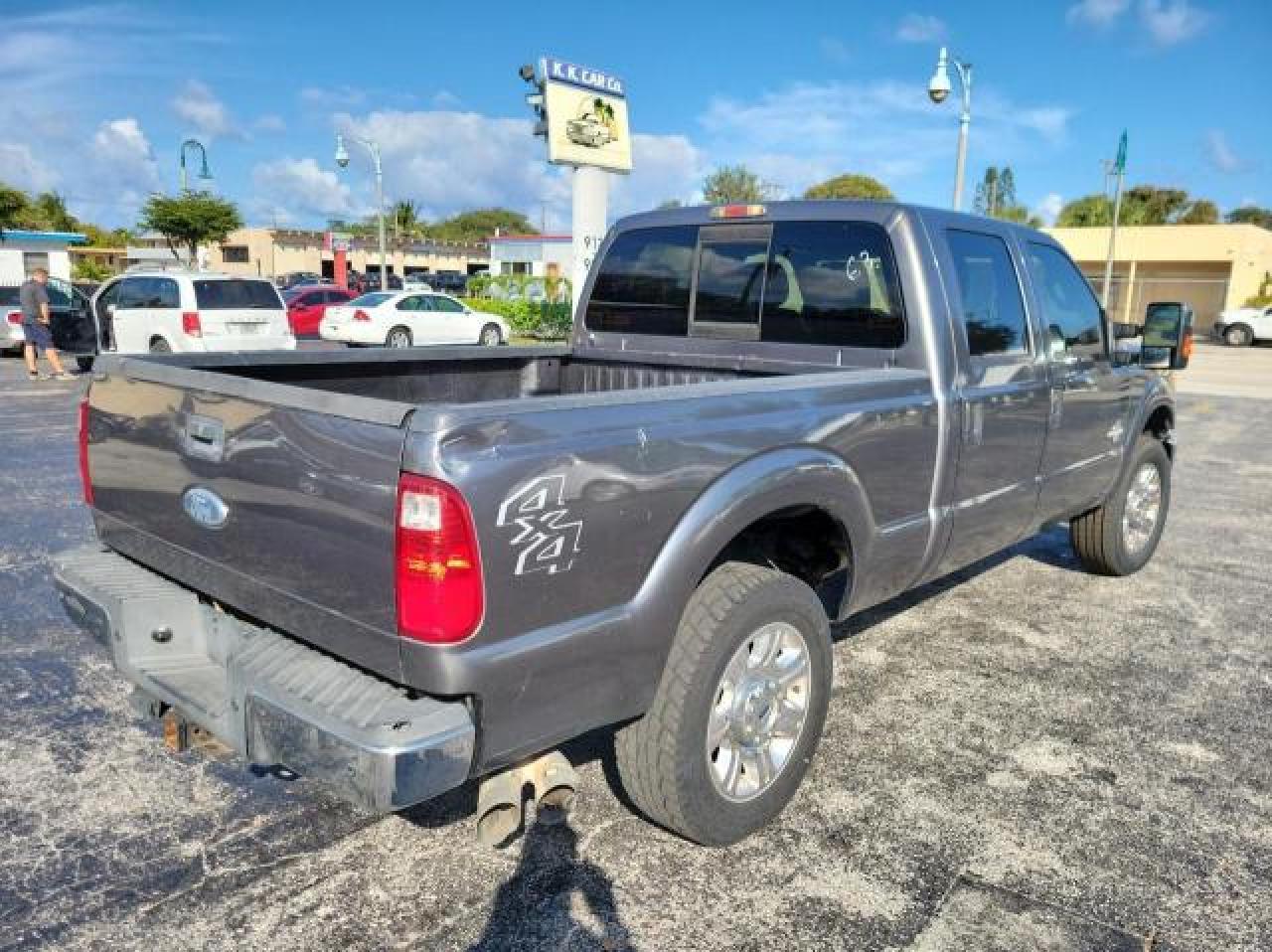2012 FORD F250 SUPER - Фото 4