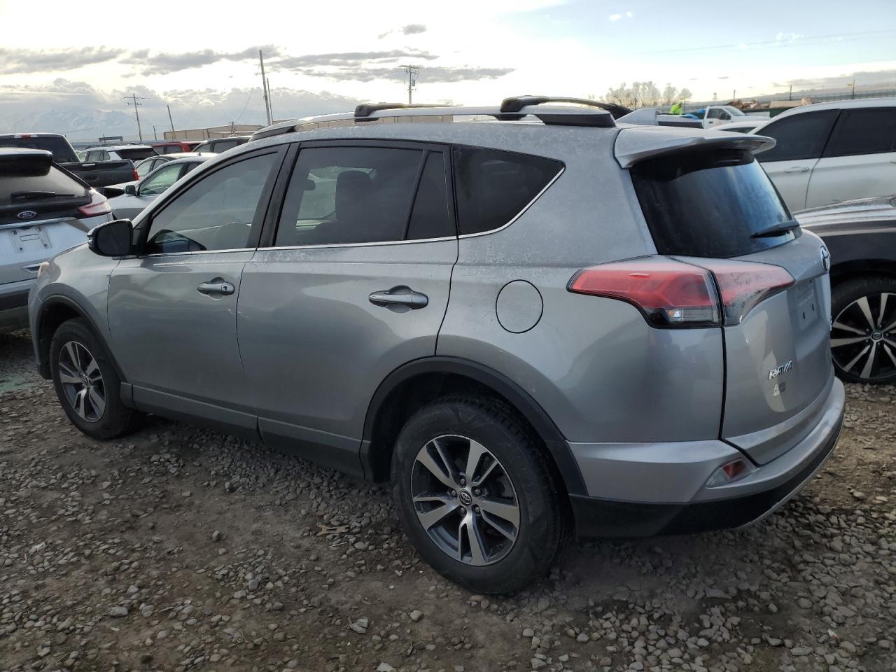 2017 TOYOTA RAV4 XLE - Image 2