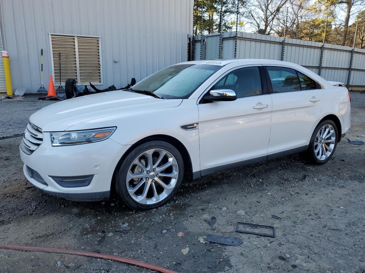2013 FORD TAURUS LIM