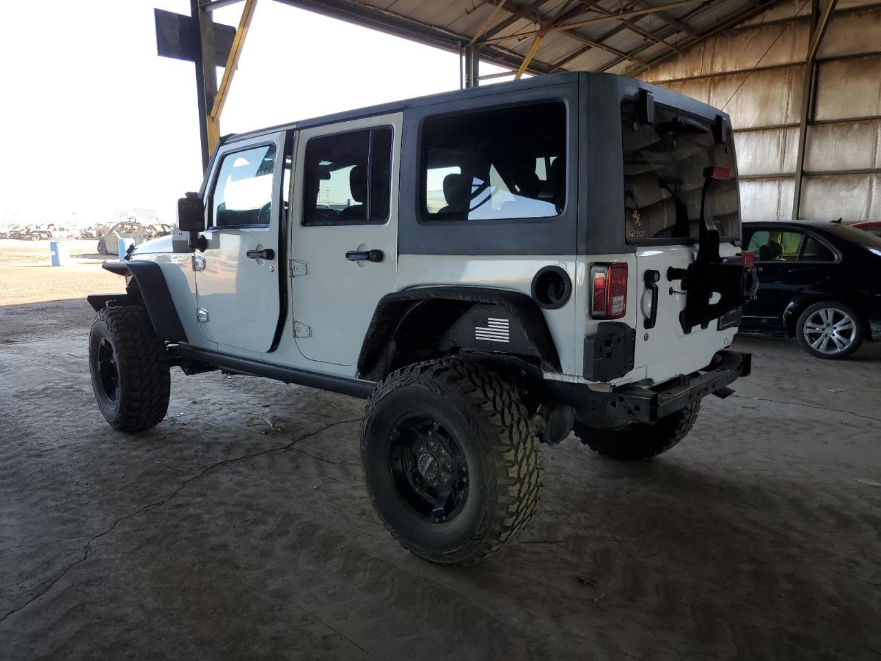 2017 JEEP WRANGLER U - Фото 2