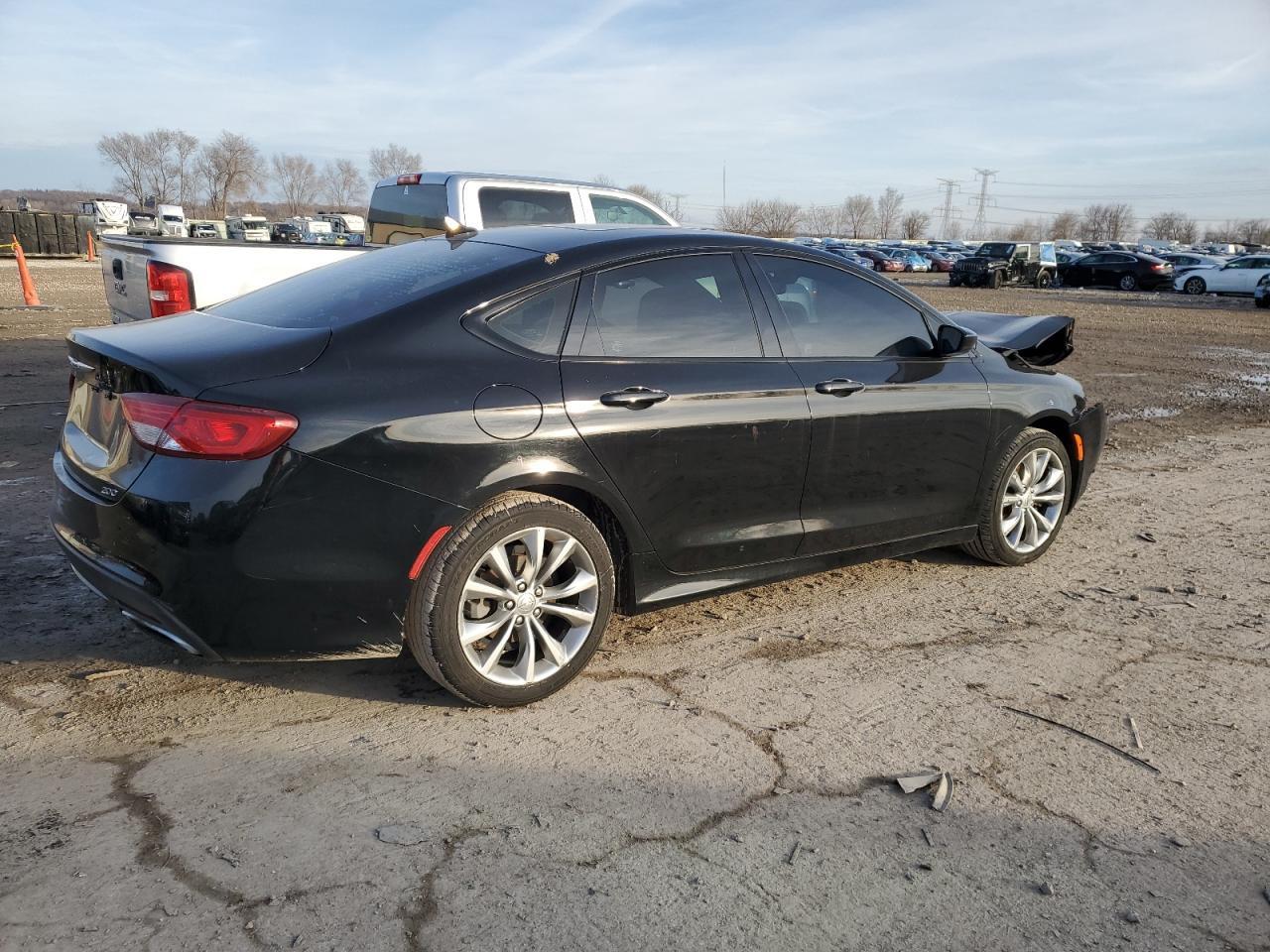 2015 CHRYSLER 200 S - Фото 3