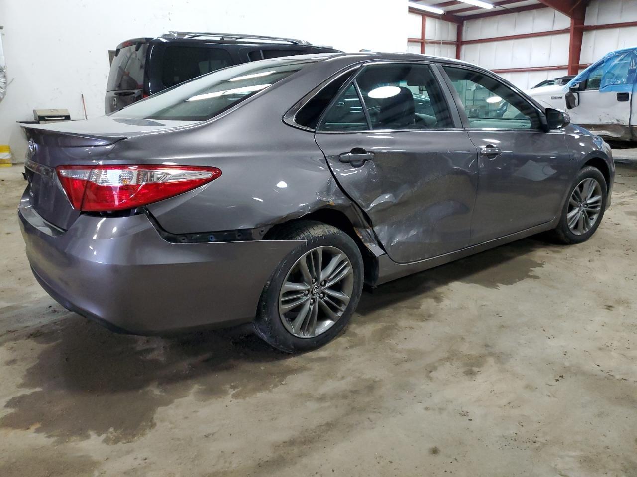 2017 TOYOTA CAMRY LE - Image 3