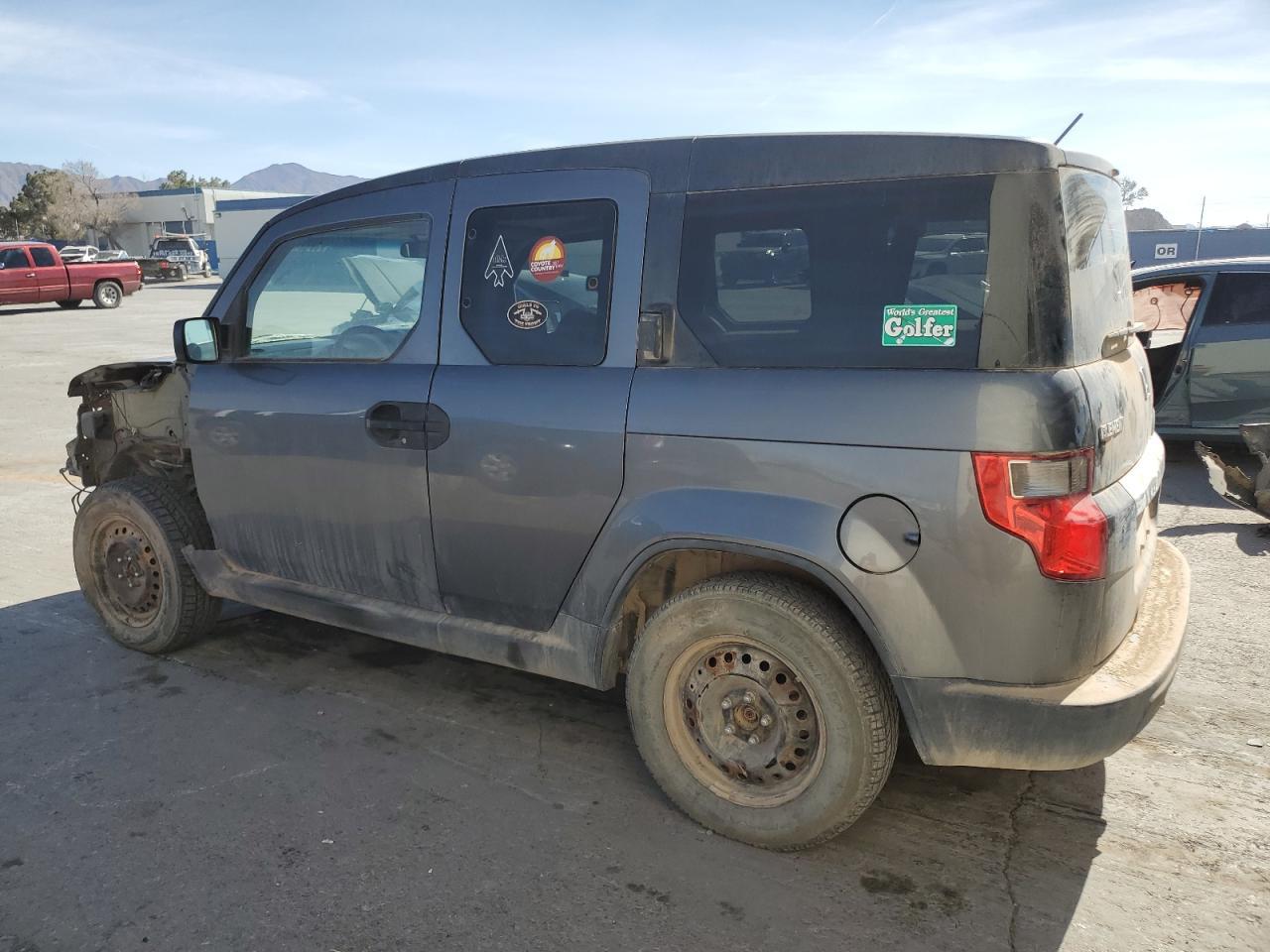 2011 HONDA ELEMENT LX - Фото 2