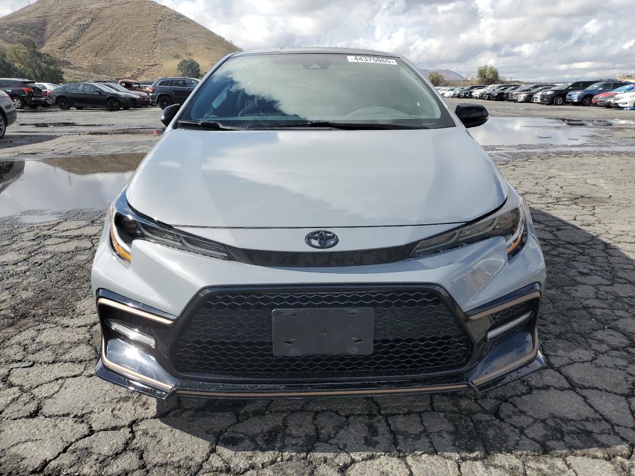 2022 TOYOTA COROLLA SE - Фото 5
