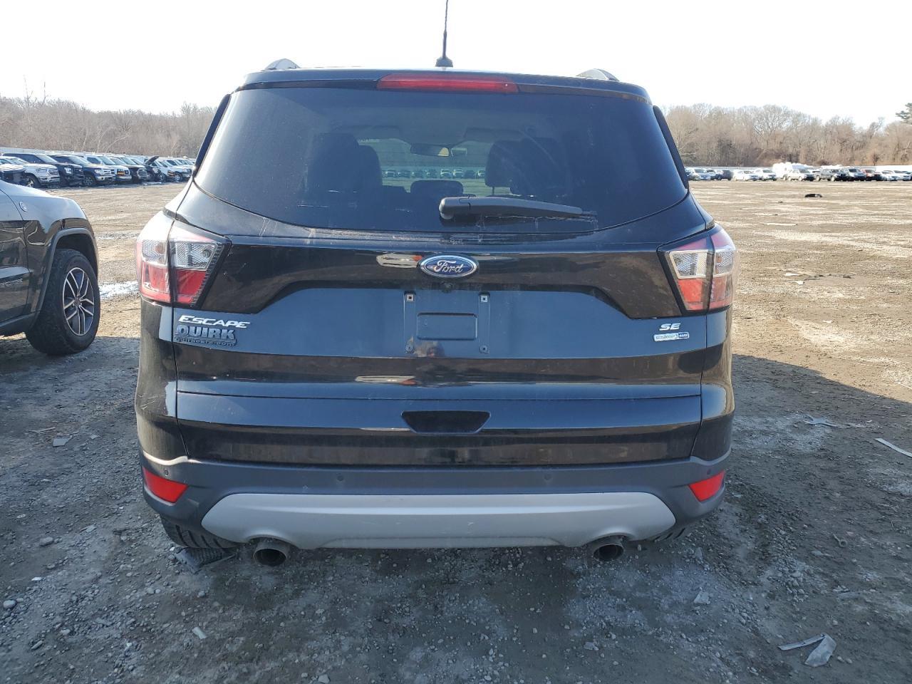 2017 FORD ESCAPE SE - Фото 6