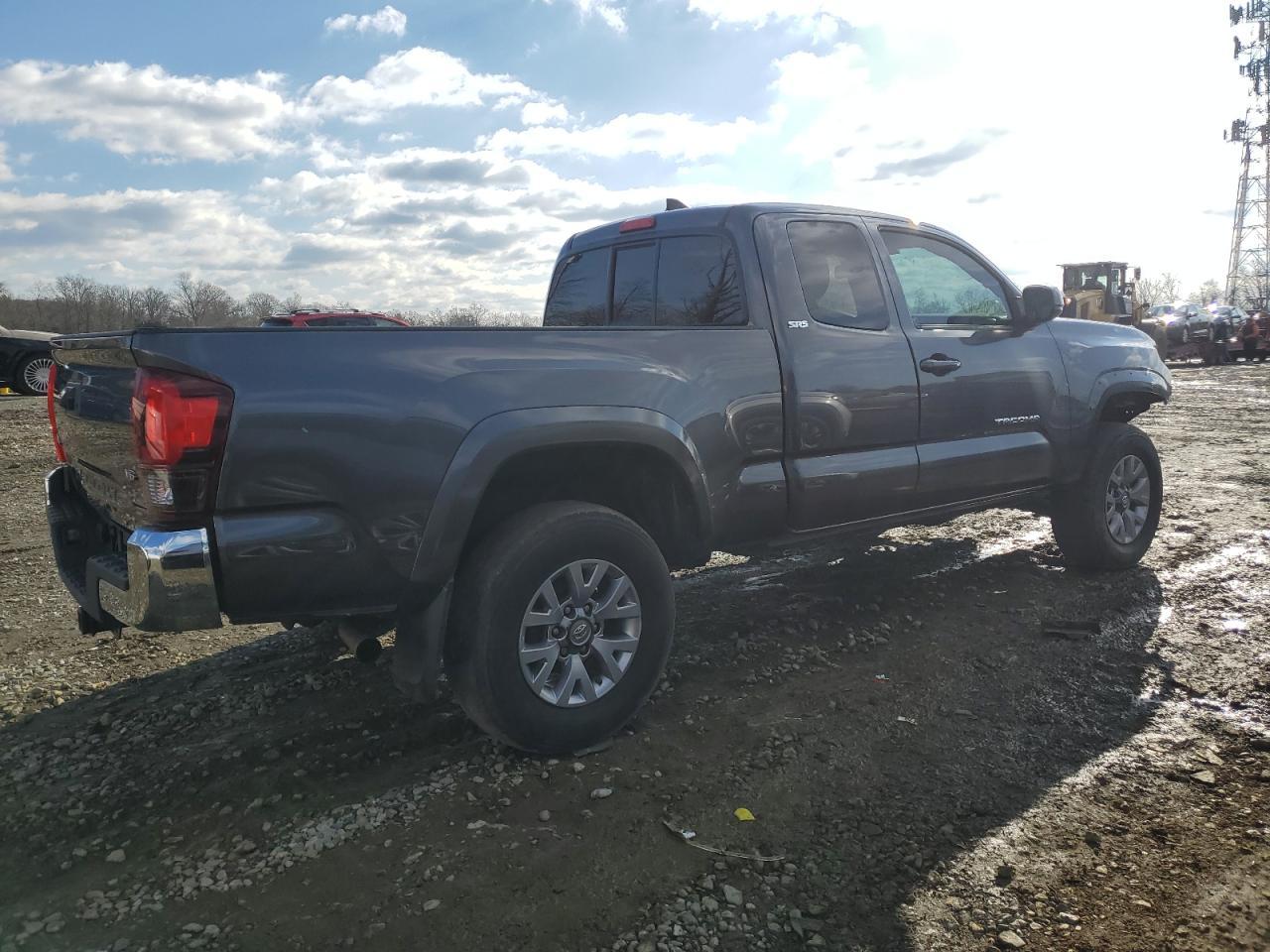 2018 TOYOTA TACOMA ACC - Фото 3