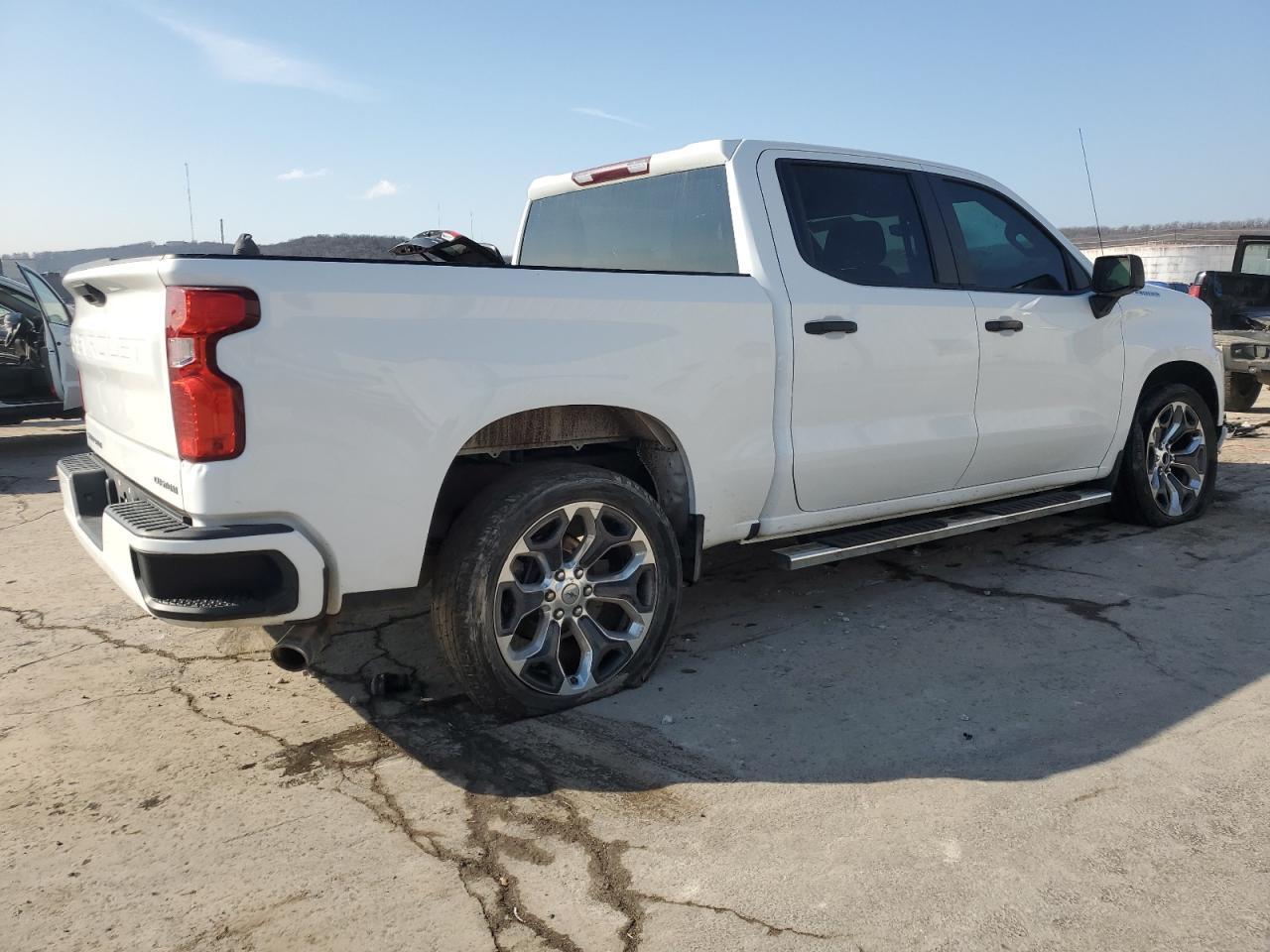 2020 CHEVROLET SILVERADO - Фото 3