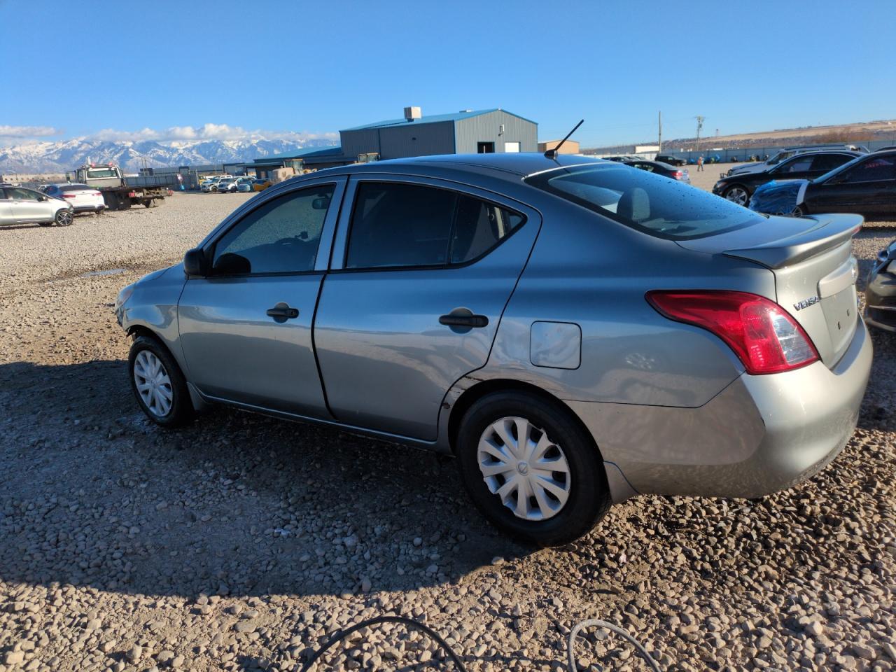 2014 NISSAN VERSA S - Фото 2