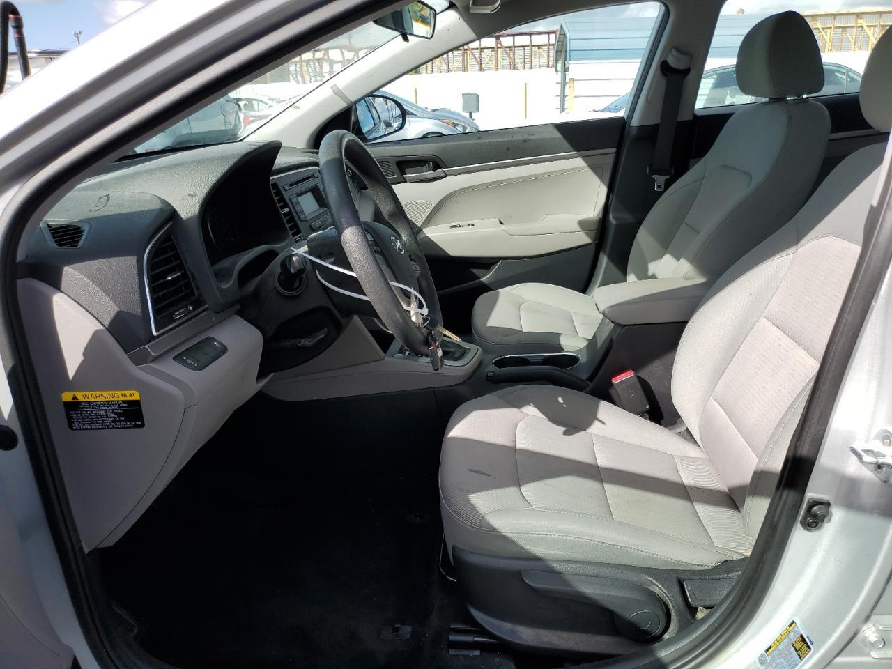 2017 HYUNDAI ELANTRA SE - Image 7