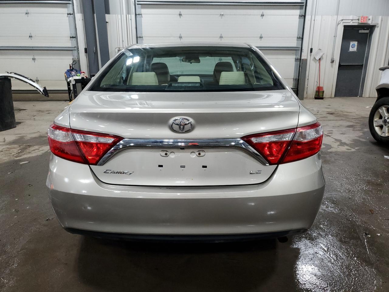 2016 TOYOTA CAMRY LE - Image 6