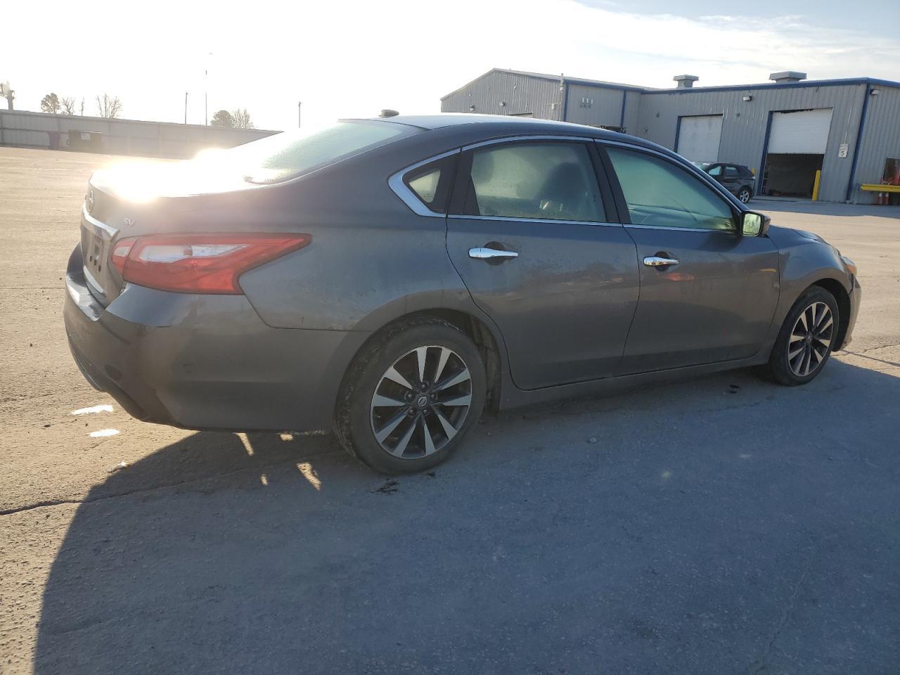 2017 NISSAN ALTIMA 2.5 - Image 3