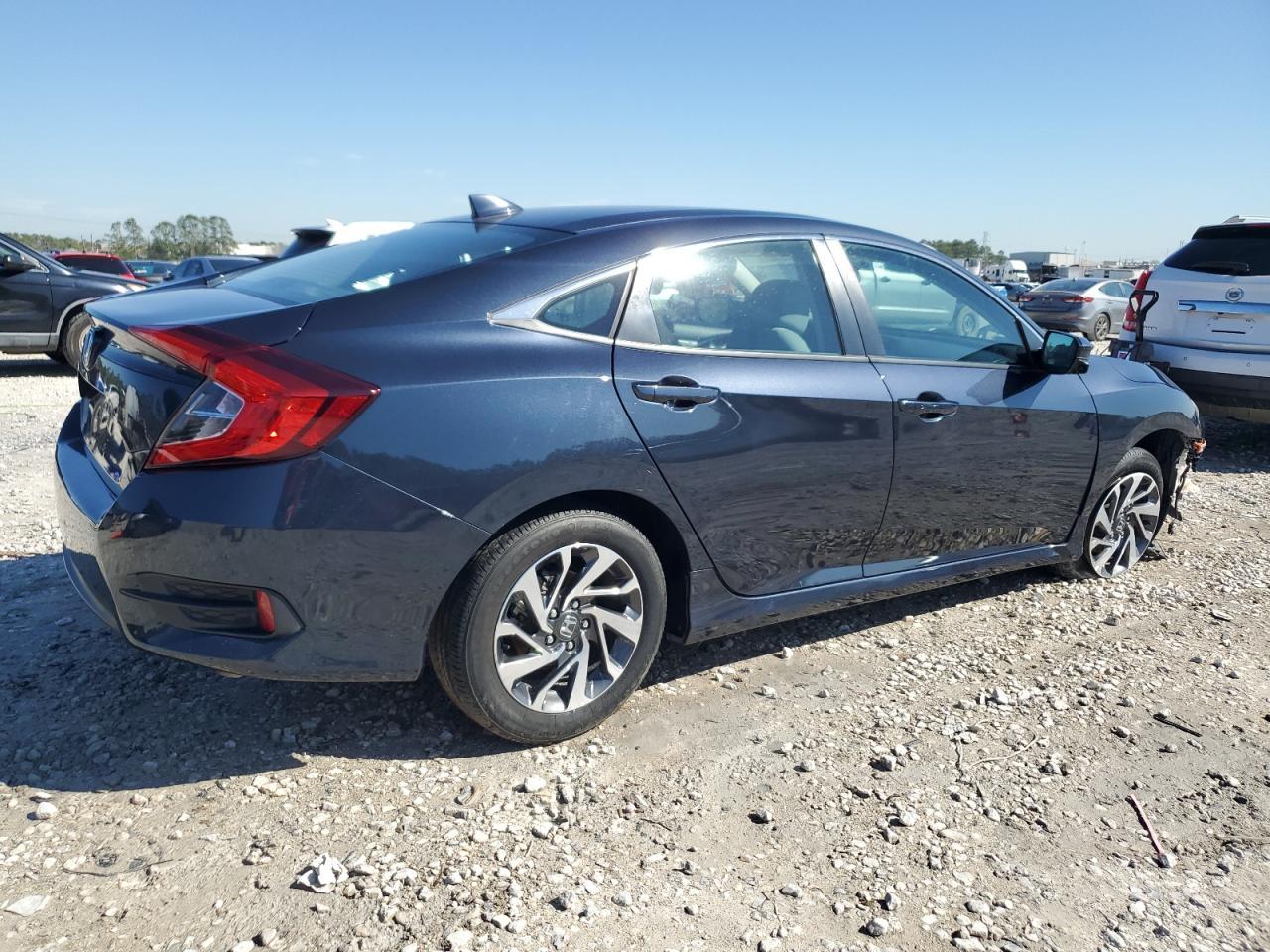 2018 HONDA CIVIC EX - Фото 3