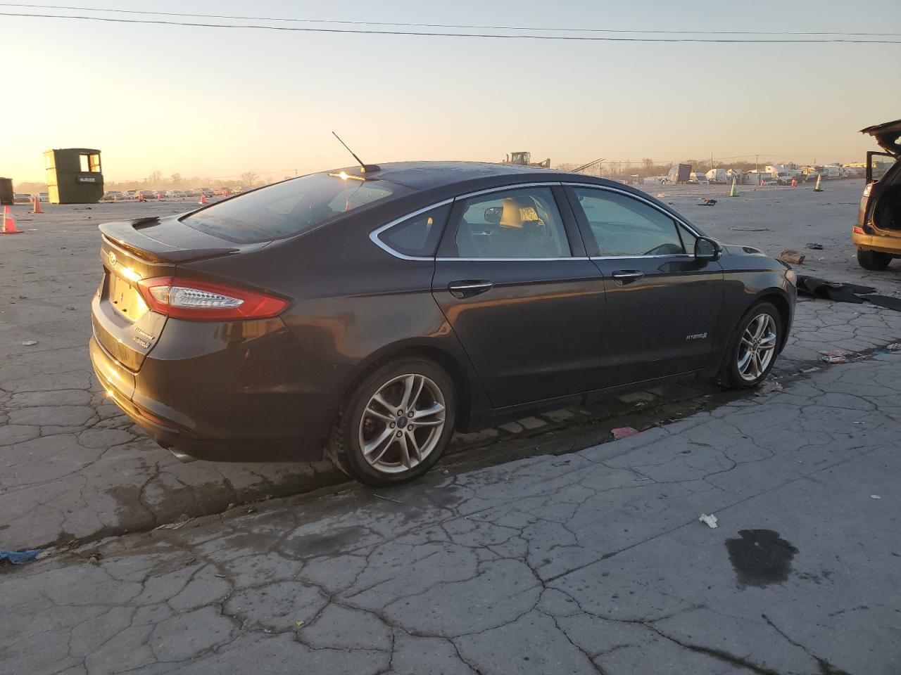 2015 FORD FUSION TIT - Фото 3